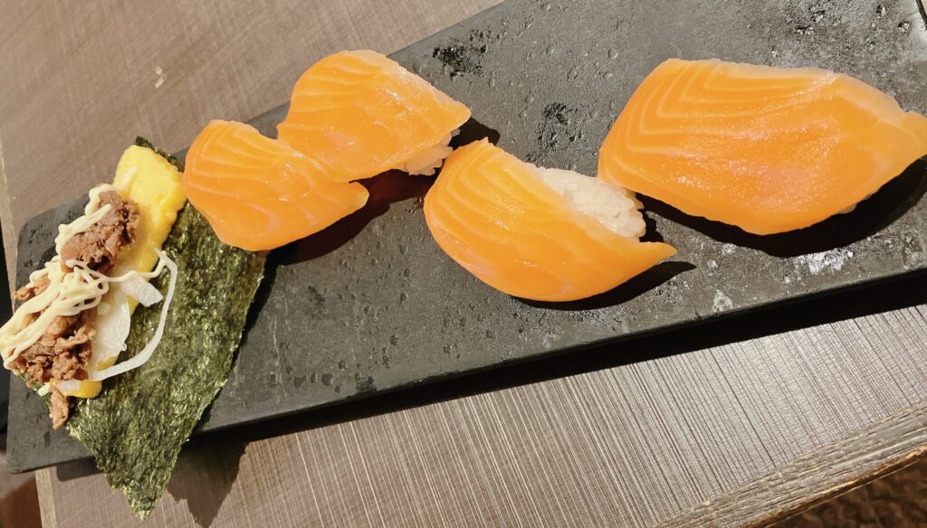 サーモン寿司