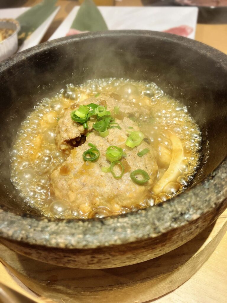 牛タンバーグ