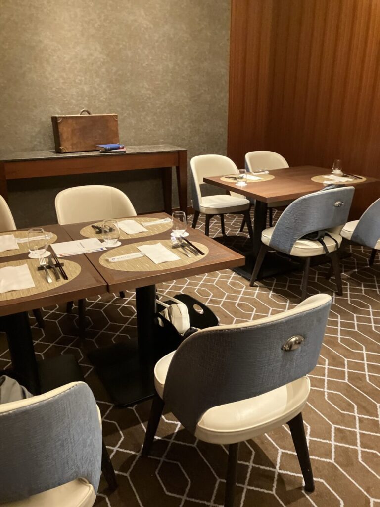ハーバーキッチン 相席