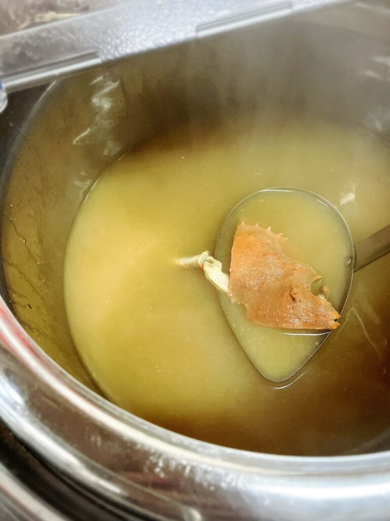 セタスロイヤルカニのみそ汁