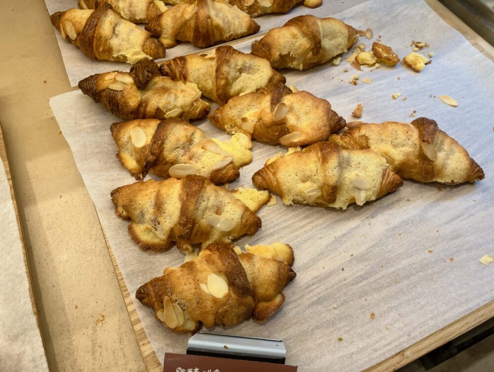 クロワッサンアマンド