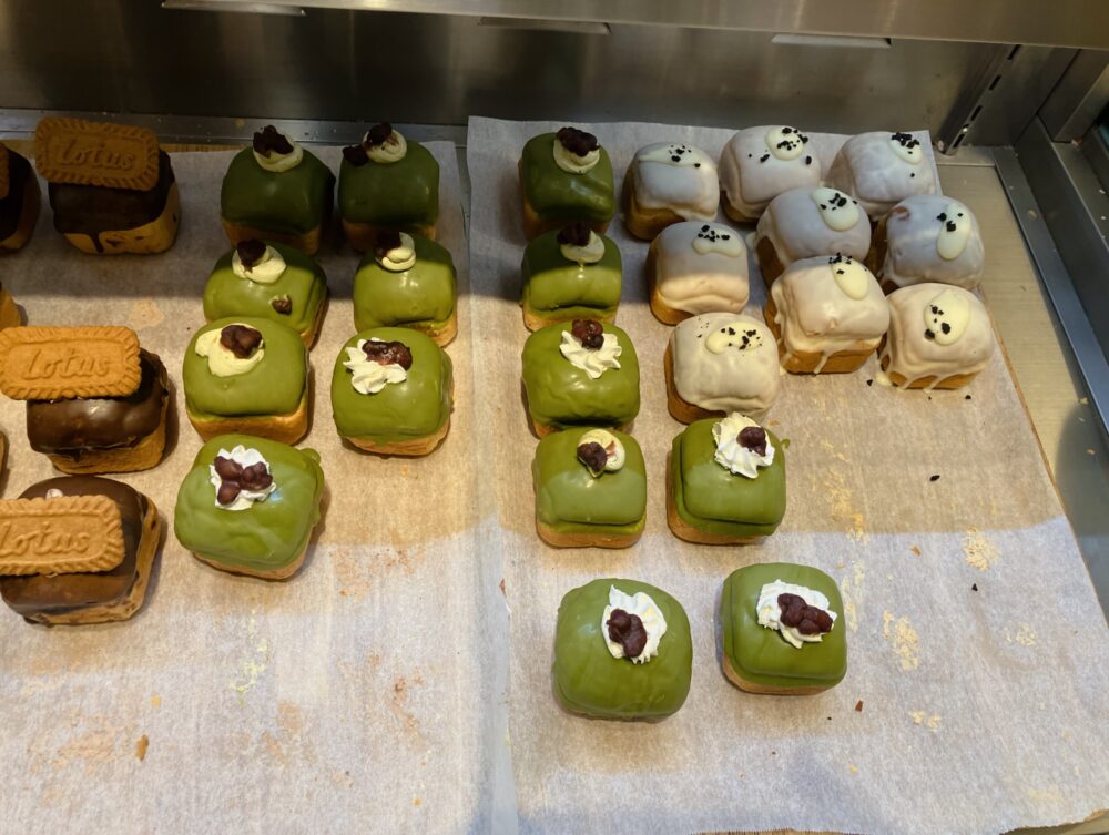 ミニクリームチョコパン