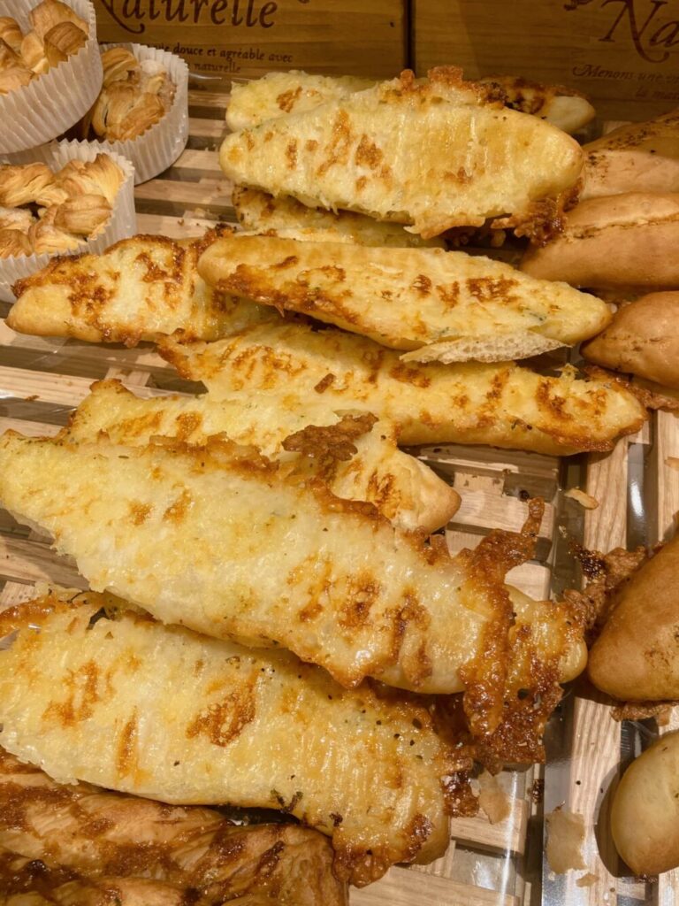 ガーリックトースト