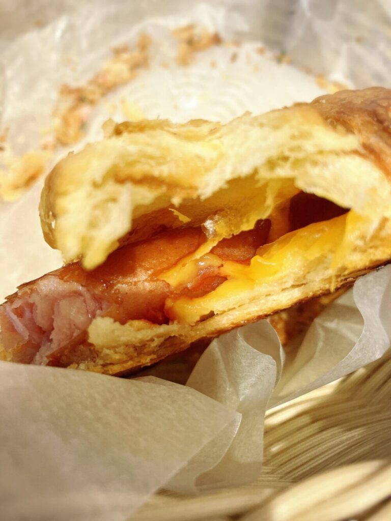 ソーセージデニッシュ