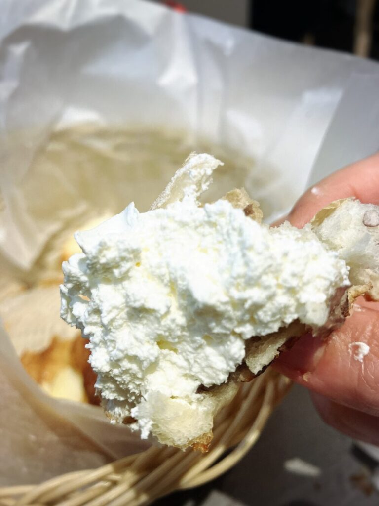 クリームたっぷり