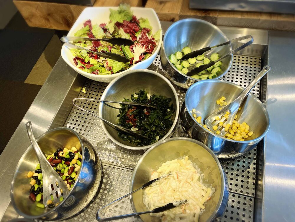 レストランハレアスのビュッフェ　サラダ