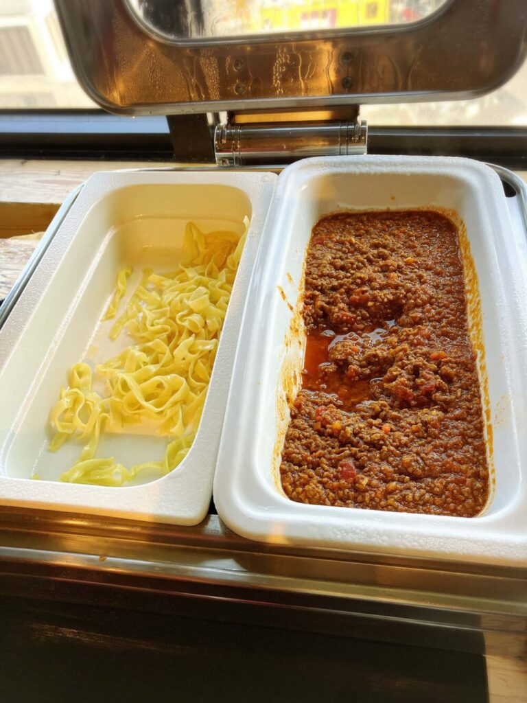 レストランハレアスのビュッフェ　ミートソース