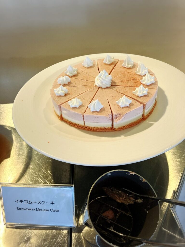 ストロベリーケーキ