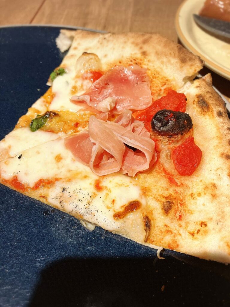 生ハムを乗せて食べる
