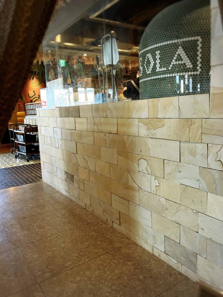 PISOLA　店内