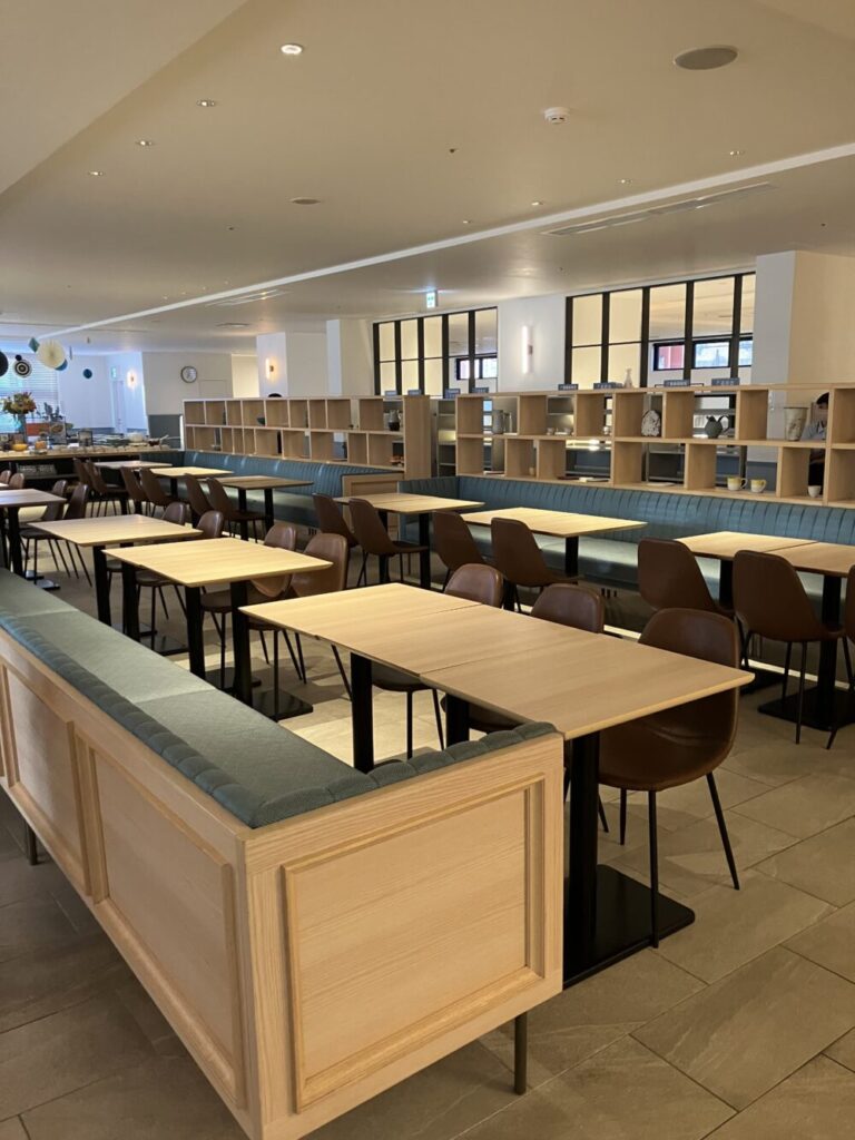 レクー朝食会場