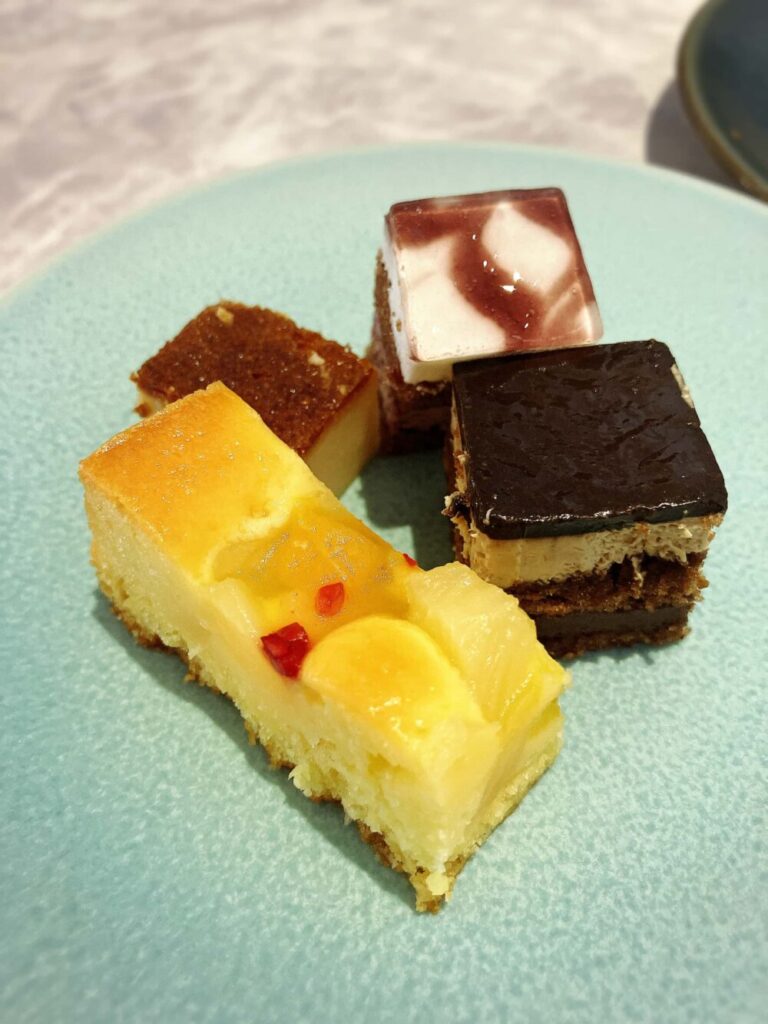 レクー朝食ビュッフェ スイーツ皿