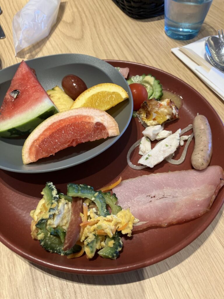 朝食ビュッフェから取ったもの