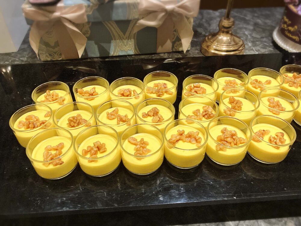 パンプキンムース メープルウォールナッツを添え